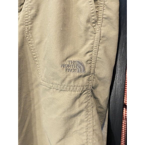 The North Face Nylon Womens Shorts Size 6 Olive Green Long Hiking - Picture 2 of 13